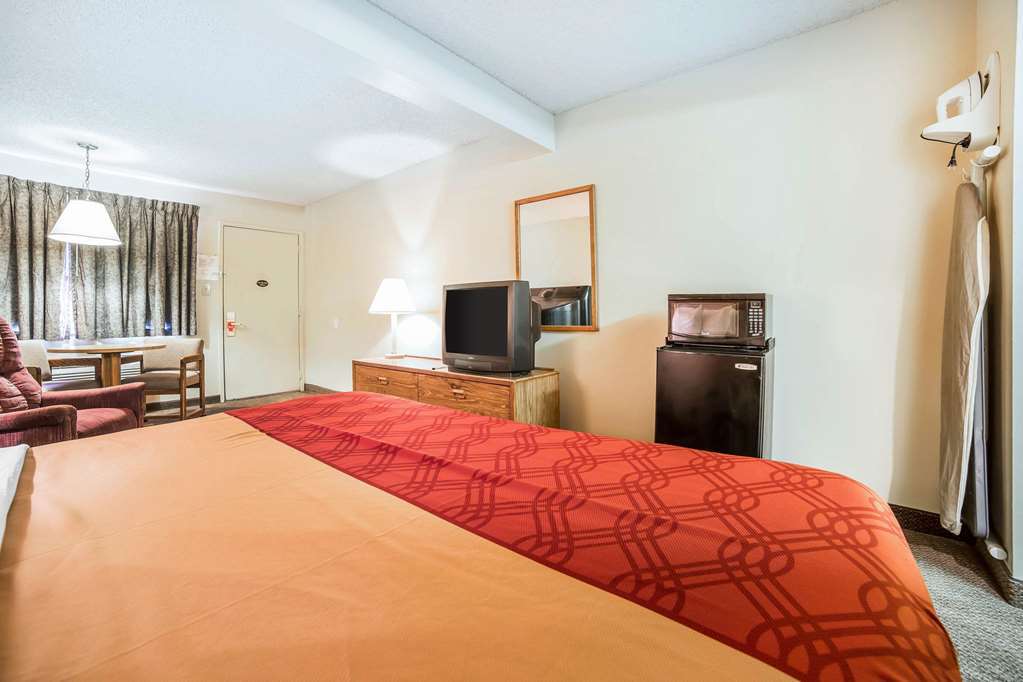 Econo Lodge Rock Springs Room photo