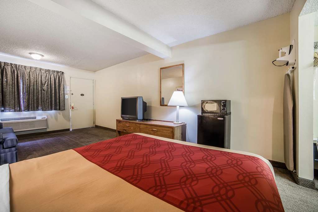Econo Lodge Rock Springs Room photo